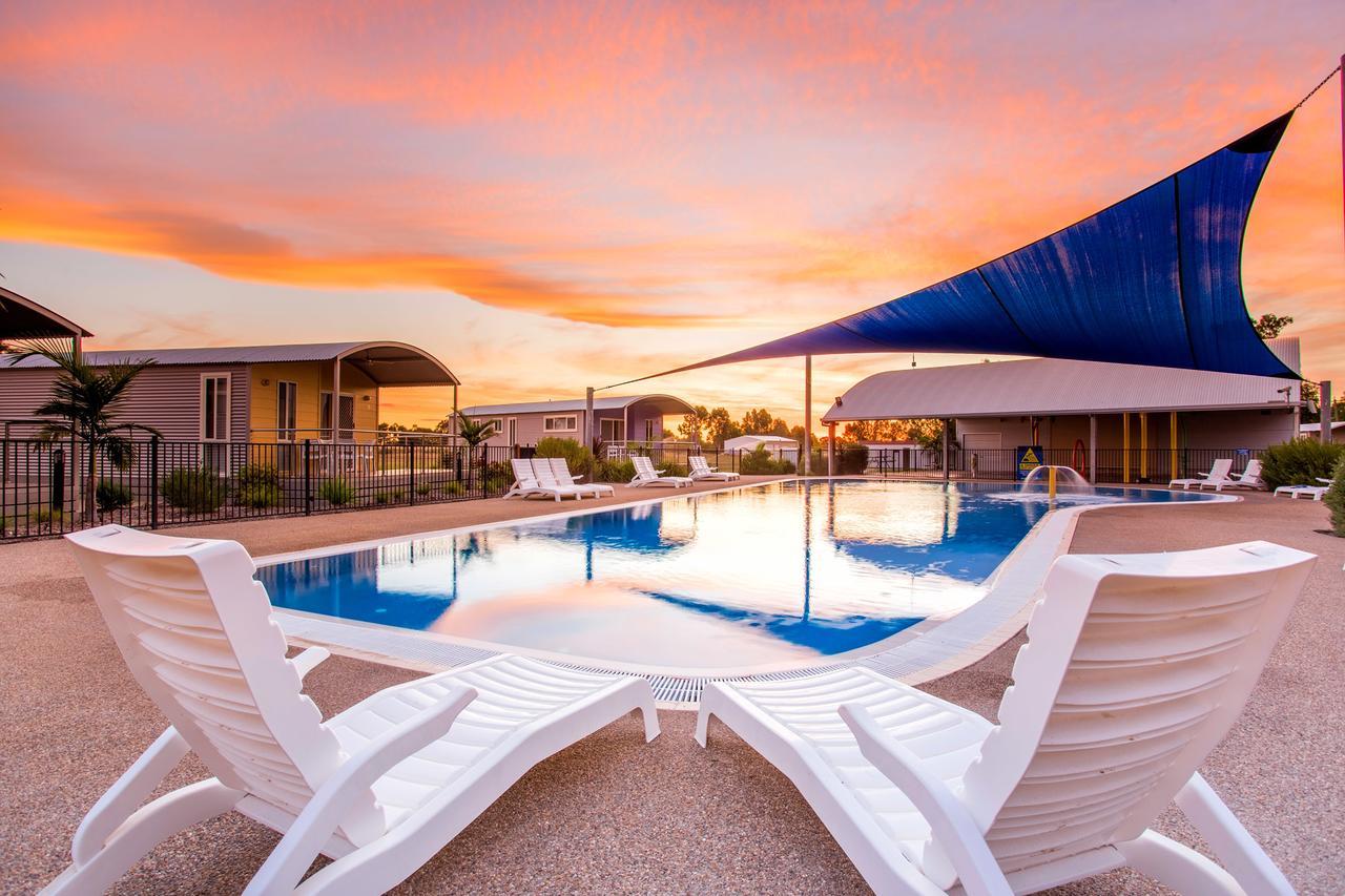 Big4 Deniliquin Holiday Park Экстерьер фото